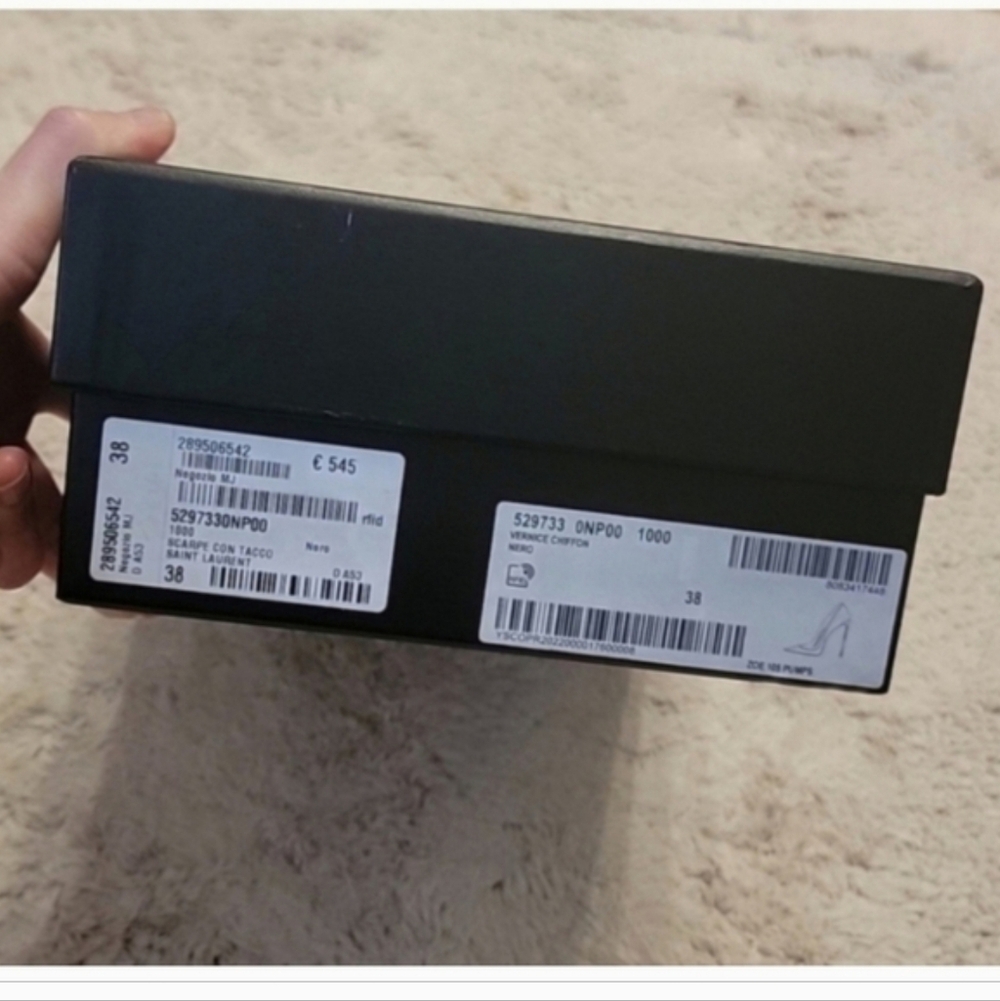 Saint Laurent Black Gift Box - Picture 2 of 3